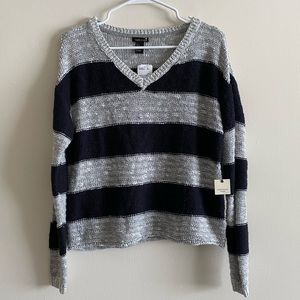 NWT Forever 21 Striped Sweater Black Grey Size Large